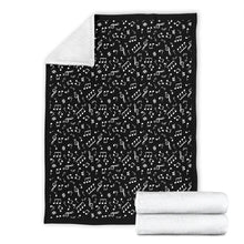 Load image into Gallery viewer, Black and White Music Notes Pattern Fleece Throw Blanket