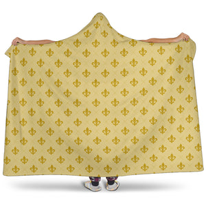 Golden Fleur De Lis Pattern Hooded Sherpa Lined Blanket