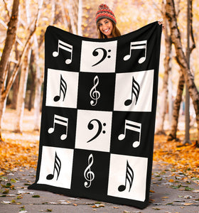 Black and White Large Checkered Music Notes Pattern Fleece Throw Blanket