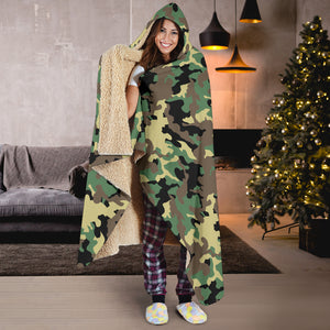 Camo Hooded Blanket Green, Brown and Black Camouflage With Sherpa Lining